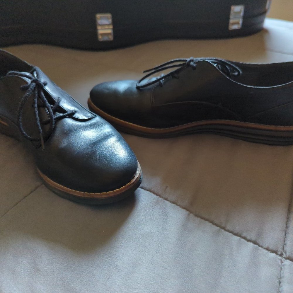 Cole Haan Work Shoes Size 6.5